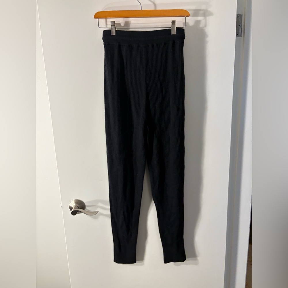 Babaton Black Ribbed Leggings